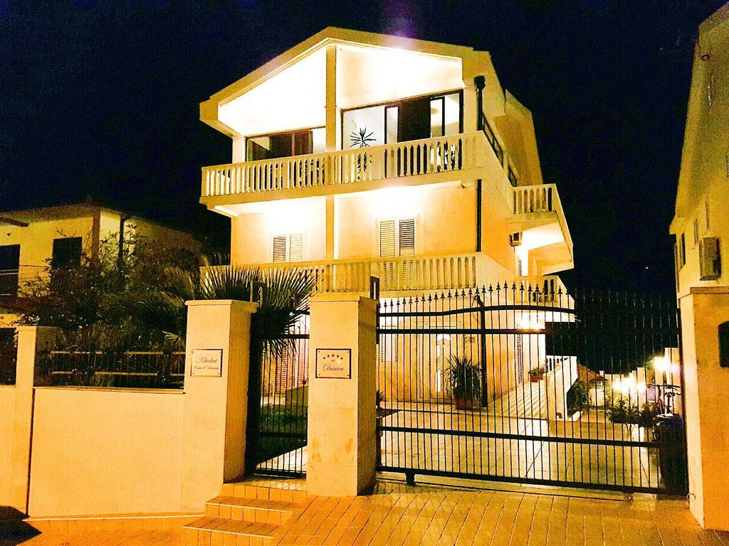 Vila Danica Tivat Apartment Exterior photo